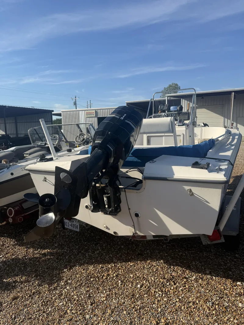 Slide: The Image of Wellcraft FISH 18 CENTER CONSOLE 1993 - 6