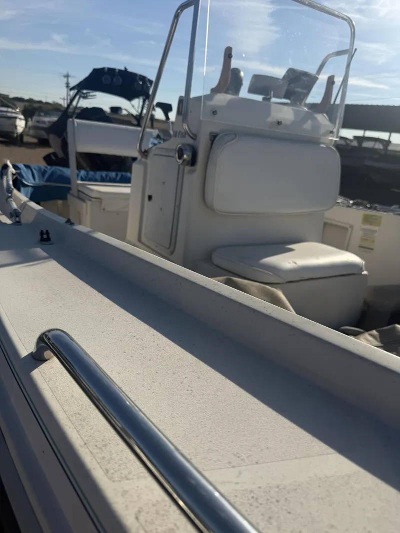 Slide: The Image of Wellcraft FISH 18 CENTER CONSOLE 1993 - 24