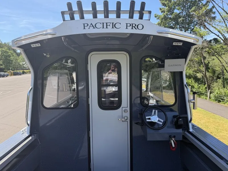 Slide: The Image of Duckworth 24 Pacific PRO 2024 - 3