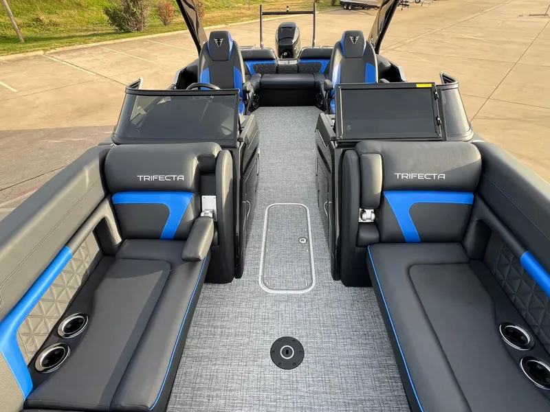 Slide: The Image of Trifecta 25Sport C9 DC 3.0 2024 - 10
