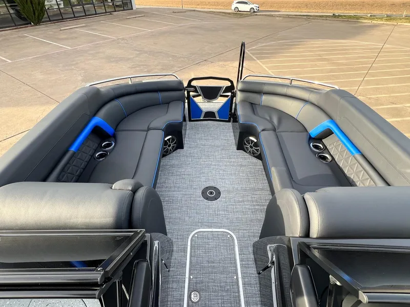 Slide: The Image of Trifecta 25Sport C9 DC 3.0 2024 - 14