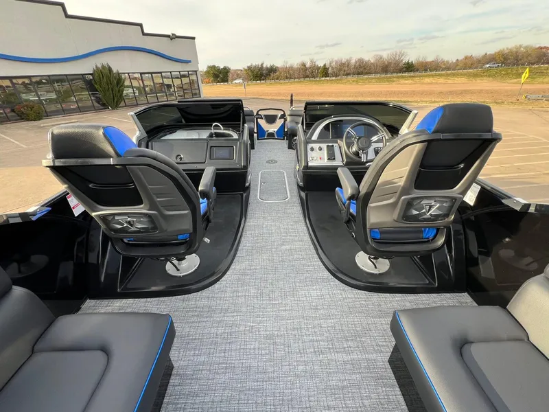 Slide: The Image of Trifecta 25Sport C9 DC 3.0 2024 - 15