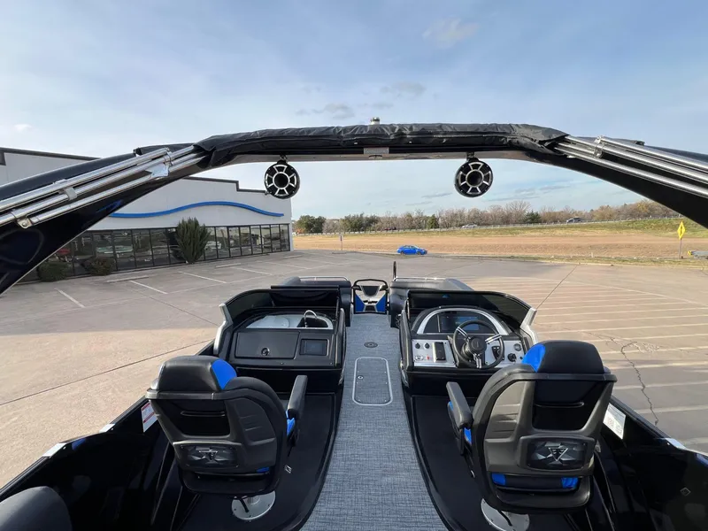 Slide: The Image of Trifecta 25Sport C9 DC 3.0 2024 - 16