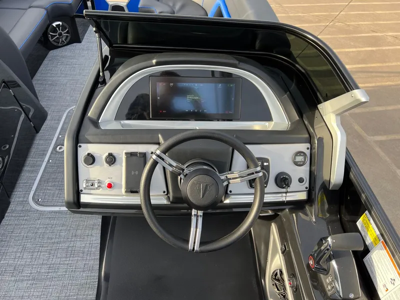 Slide: The Image of Trifecta 25Sport C9 DC 3.0 2024 - 19