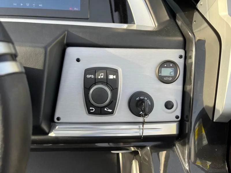 Slide: The Image of Trifecta 25Sport C9 DC 3.0 2024 - 20