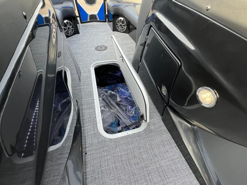 Slide: The Image of Trifecta 25Sport C9 DC 3.0 2024 - 27