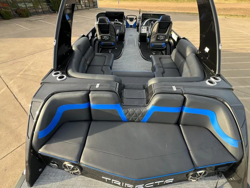 Slide: The Image of Trifecta 25Sport C9 DC 3.0 2024 - 28