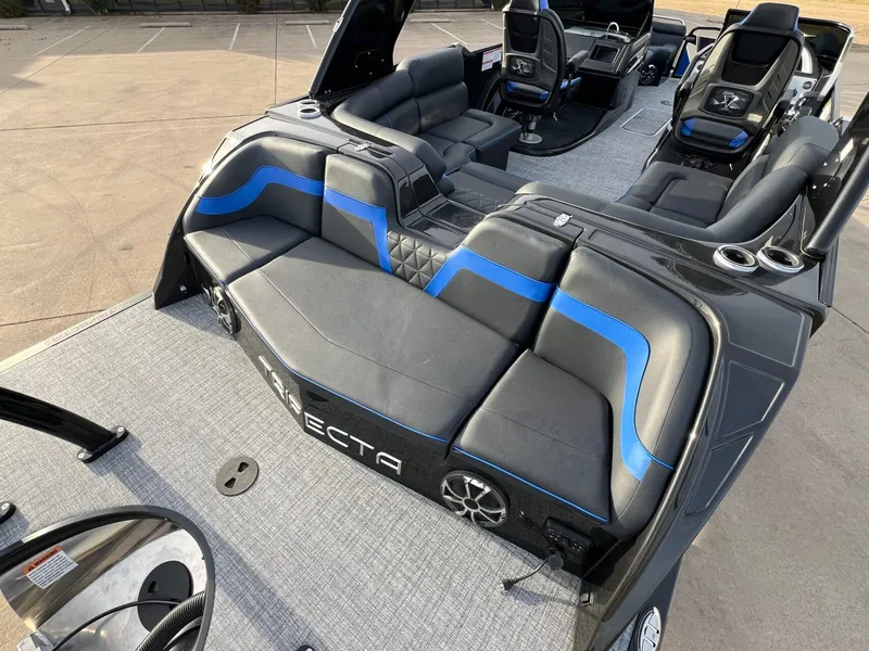 Slide: The Image of Trifecta 25Sport C9 DC 3.0 2024 - 29