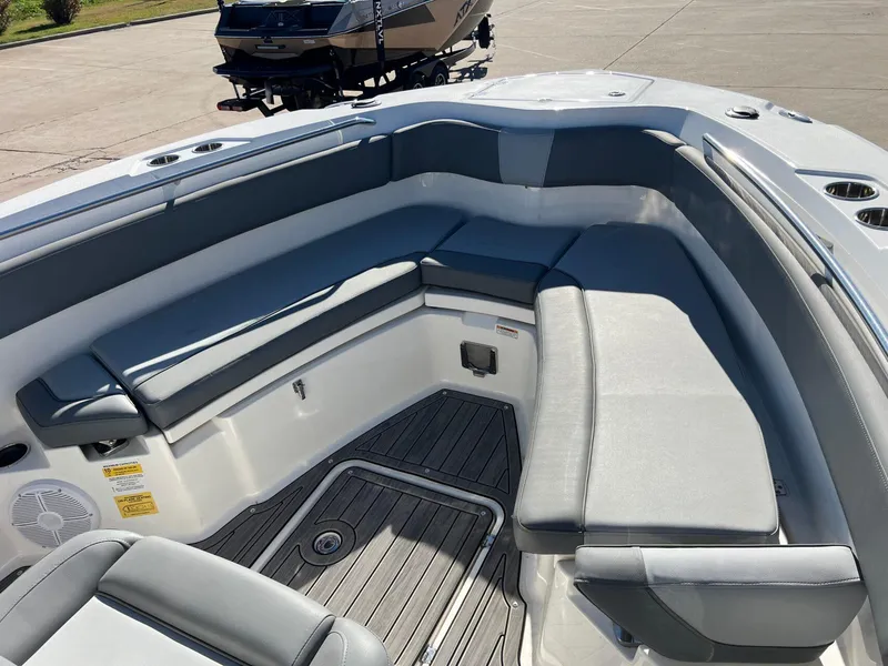 Slide: The Image of NauticStar 24 XS 2023 - 14