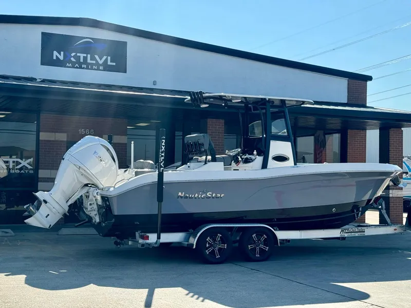 Slide: The Image of NauticStar 24 XS 2023 - 3