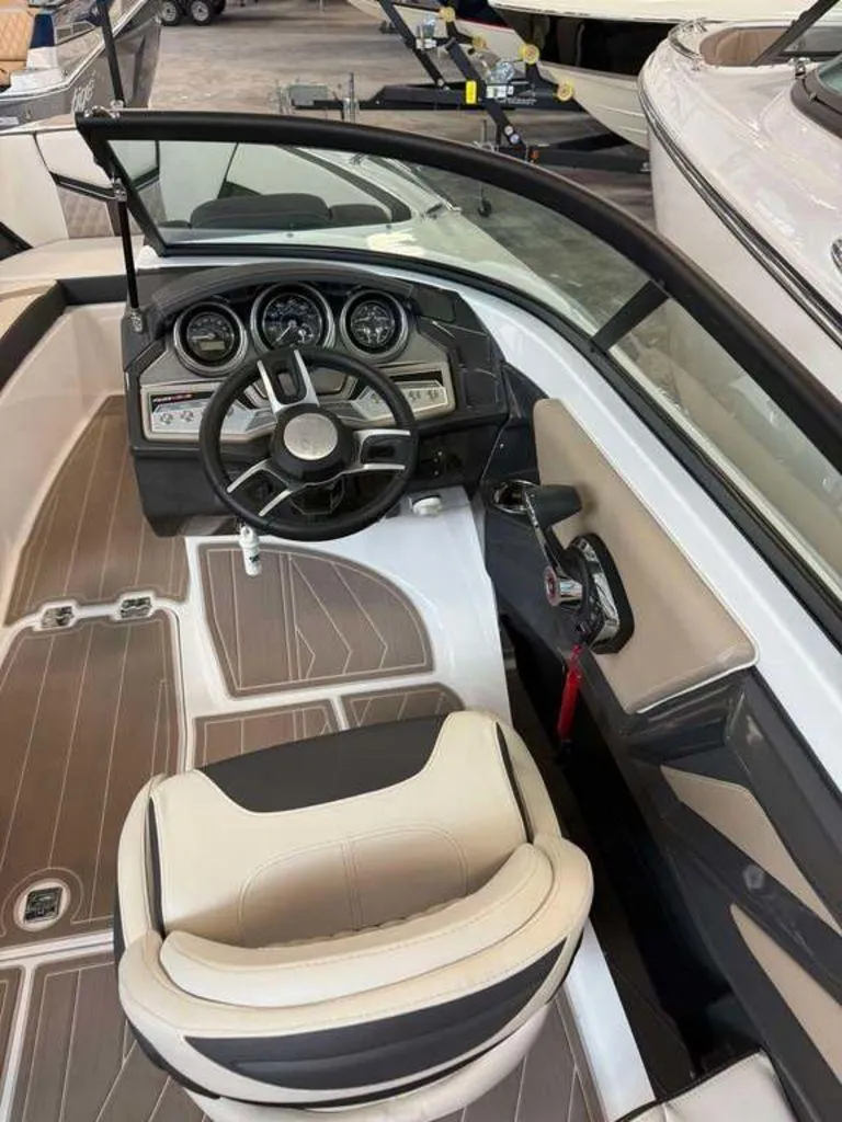 Slide: The Image of Monterey 238SS 2024 - 3