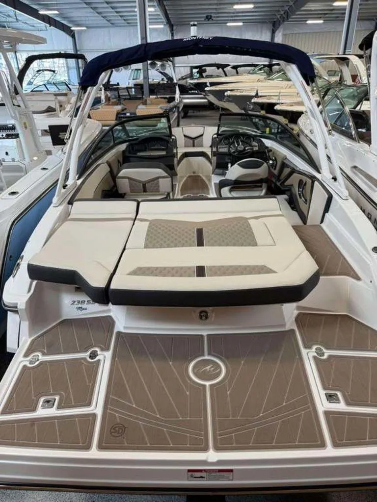 Slide: The Image of Monterey 238SS 2024 - 4