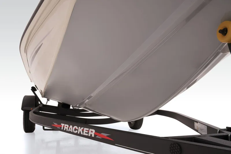 Slide: The Image of Tracker Pro Team 175 TF 2024 - 19