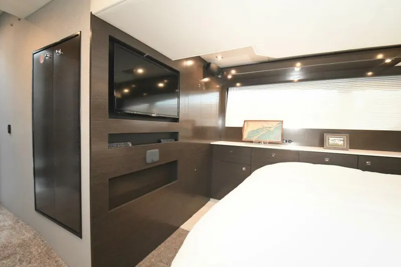Slide: The Image of Master Stateroom - 22