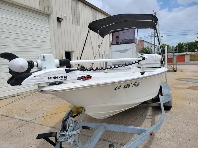 Slide: The Image of 2019 Key Largo 220 BAY boat on trailer with Minn Kota Terrova motor. - 5
