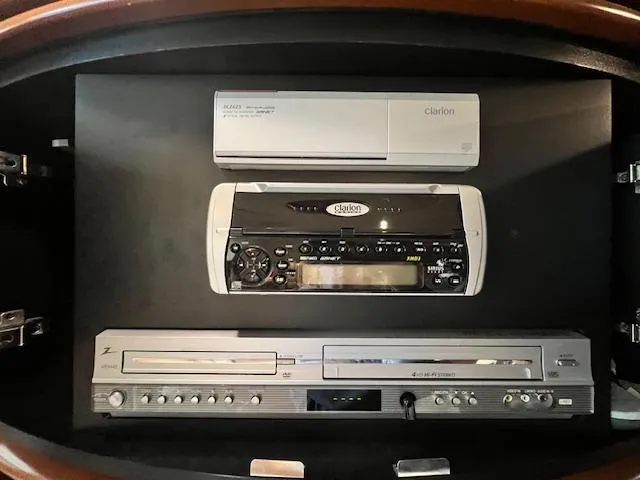 Slide: The Image of Sea Ray 500 Sundancer 2005 - 51