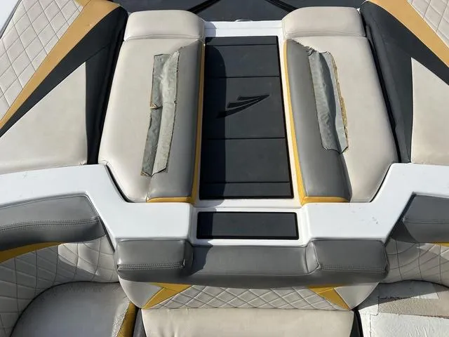 Slide: The Image of Tigé Z3 2013 - 10