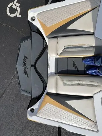 Slide: The Image of Tigé Z3 2013 - 15