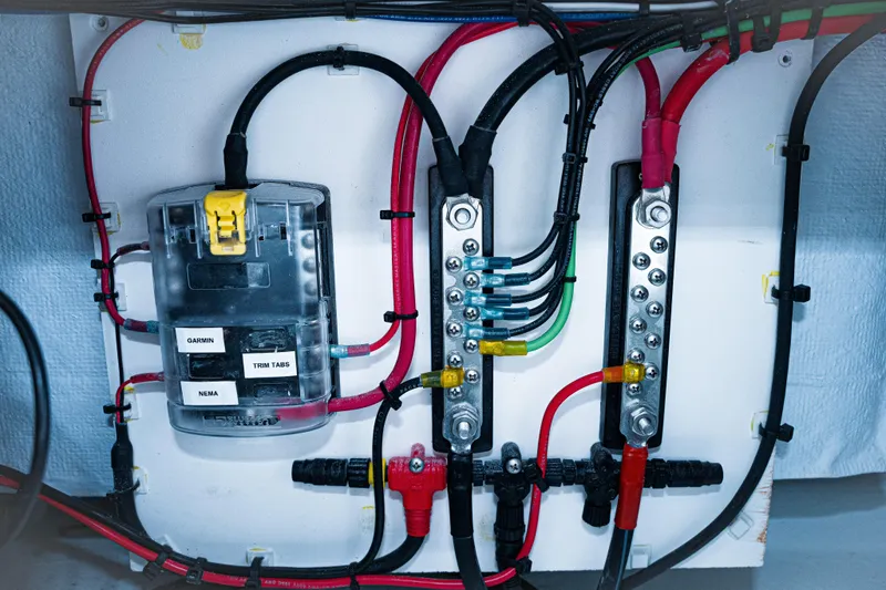 Slide: The Image of Electrical wiring system of a 2024 Cayo Boatworks 173 model. - 14