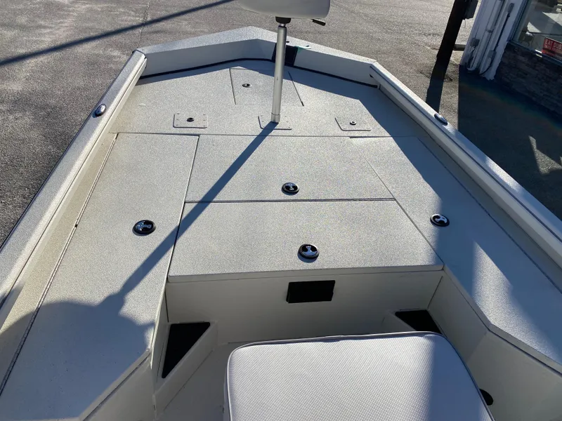 Slide: The Image of 2024 Ranger Boats RB200 - 12