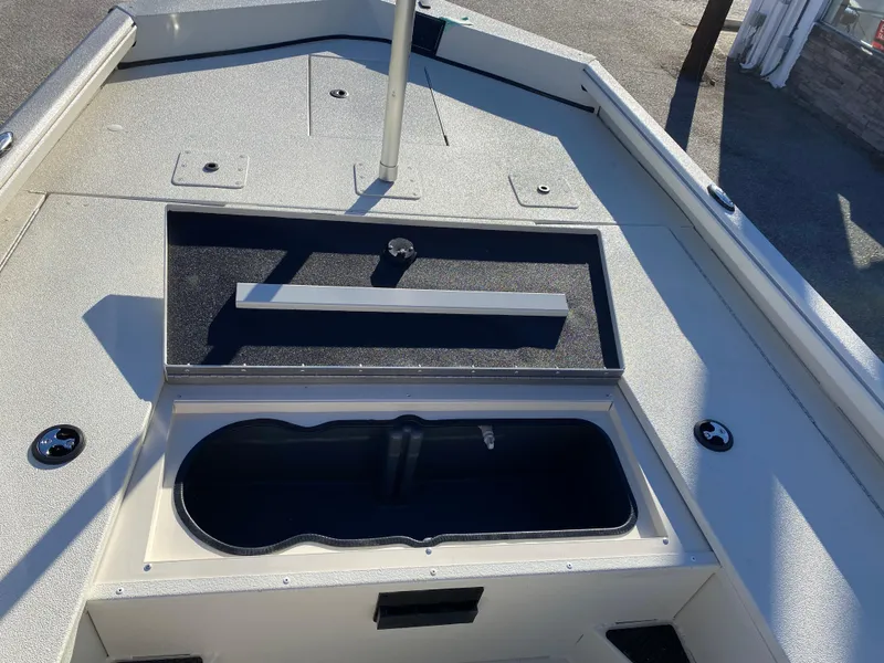 Slide: The Image of 2024 Ranger Boats RB200 - 14