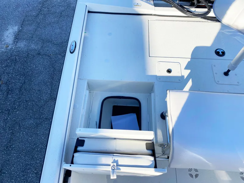 Slide: The Image of 2024 Ranger Boats RB200 - 24