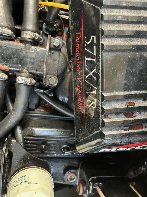 Slide: The Image of 1997 Sea Ray Sundancer engine, 5.7L V8 Thunderbolt V Ignition. - 12