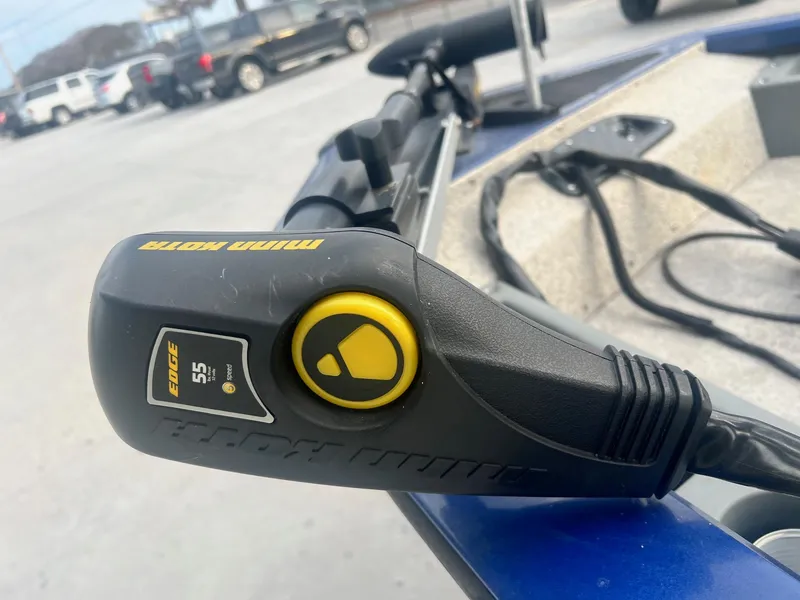 Slide: The Image of Close-up of Minn Kota Edge trolling motor on 2013 Tracker Pro Team 175 TF boat. - 9