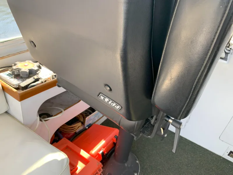 Slide: The Image of Gladding Hearn Hunt Designed 60 1986 - 122