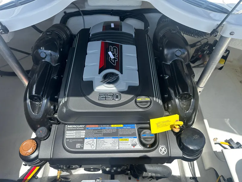 Slide: The Image of 2024 Monterey 224 FS boat engine, featuring a Mercury 4.5L 250 horsepower motor. - 33
