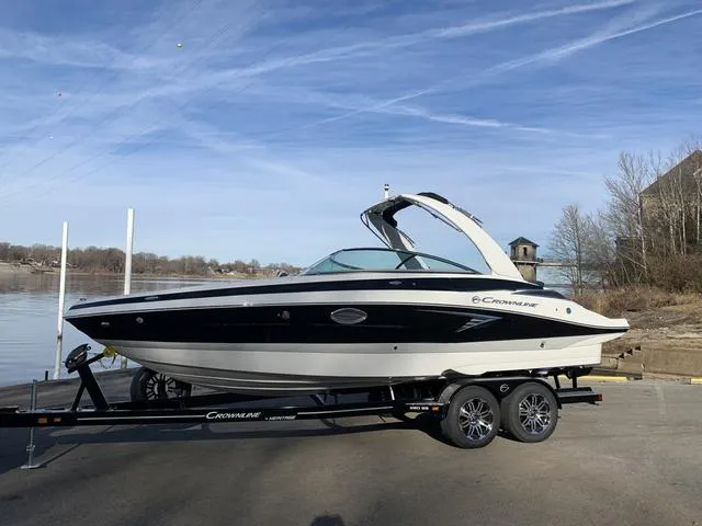The Image of Crownline Boats 260 SS 2024 - 1