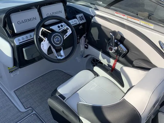 Slide: The Image of Crownline Boats 260 SS 2024 - 11