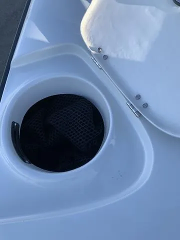 Slide: The Image of Crownline Boats 260 SS 2024 - 23