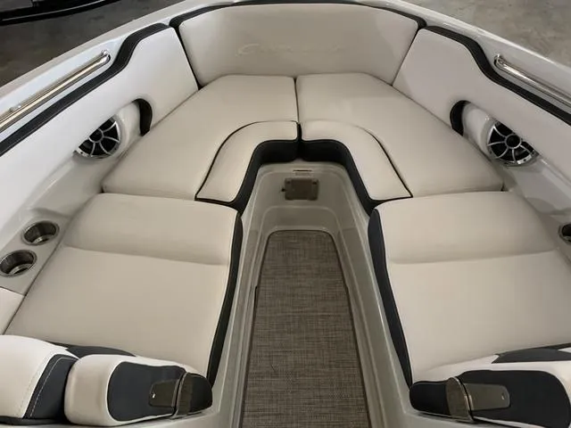 Slide: The Image of Crownline Boats 260 SS 2024 - 32