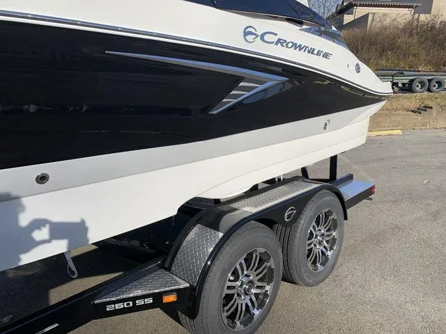 Slide: The Image of Crownline Boats 260 SS 2024 - 6