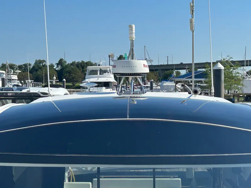 Slide: The Image of Galeon 430 HTC 2018 - 59