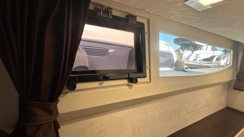 Slide: The Image of Galeon 430 HTC 2018 - 45