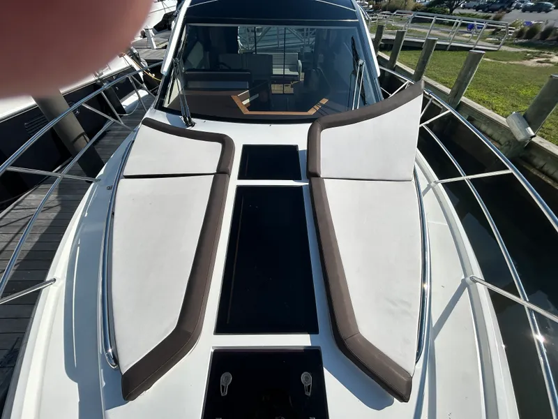 Slide: The Image of Galeon 430 HTC 2018 - 57