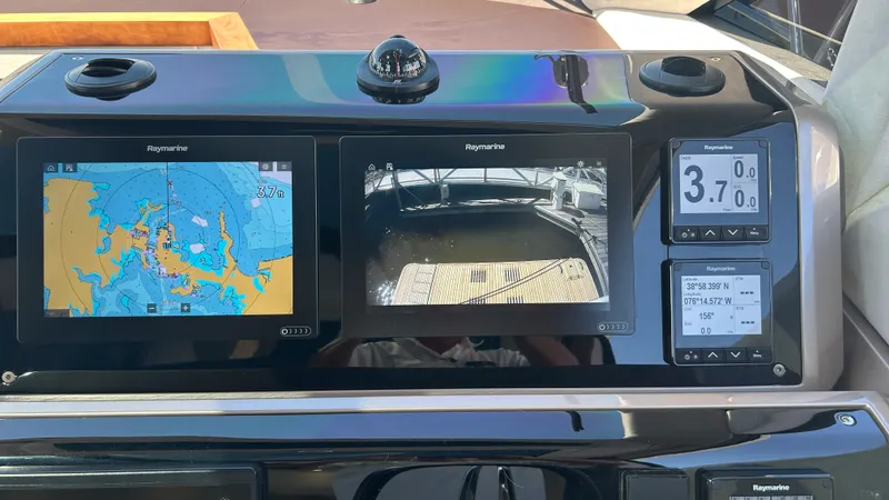 Slide: The Image of Galeon 430 HTC 2018 - 27