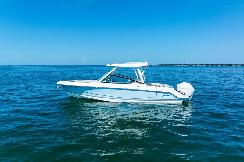 Slide: The Image of Boston Whaler 280 VANTAGE 2022 - 17