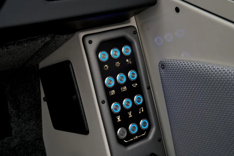 Slide: The Image of Ranger VX1788 WT 2024 - 46