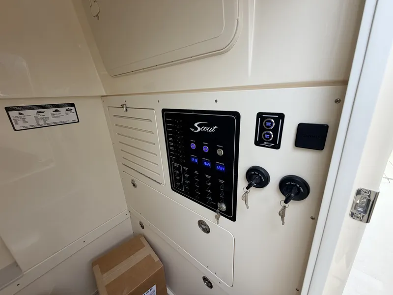 Slide: The Image of Scout 288 LXF 2027 - 19