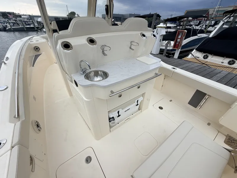 Slide: The Image of Scout 288 LXF 2027 - 10