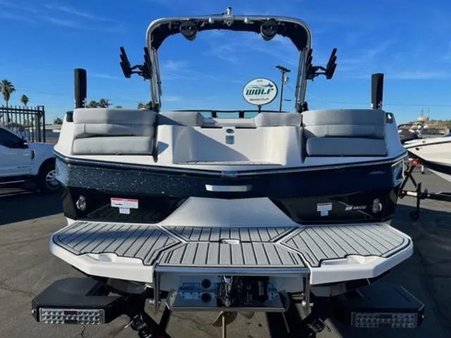 Slide: The Image of MasterCraft XT24 2024 - 6