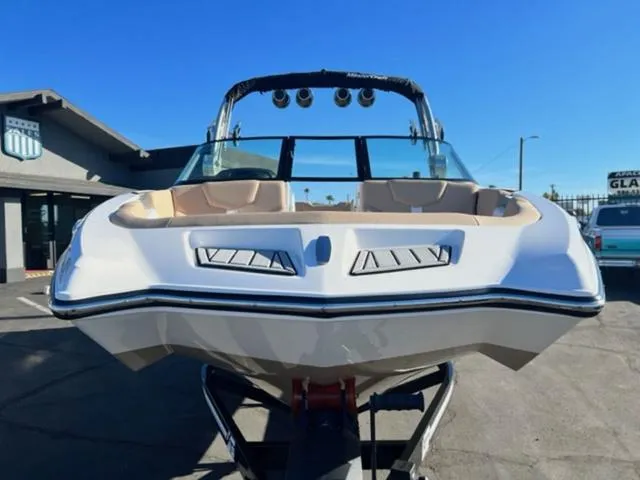 Slide: The Image of MasterCraft XT24 2024 - 3