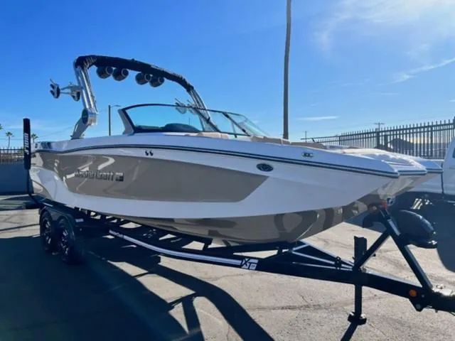 Slide: The Image of MasterCraft XT24 2024 - 4