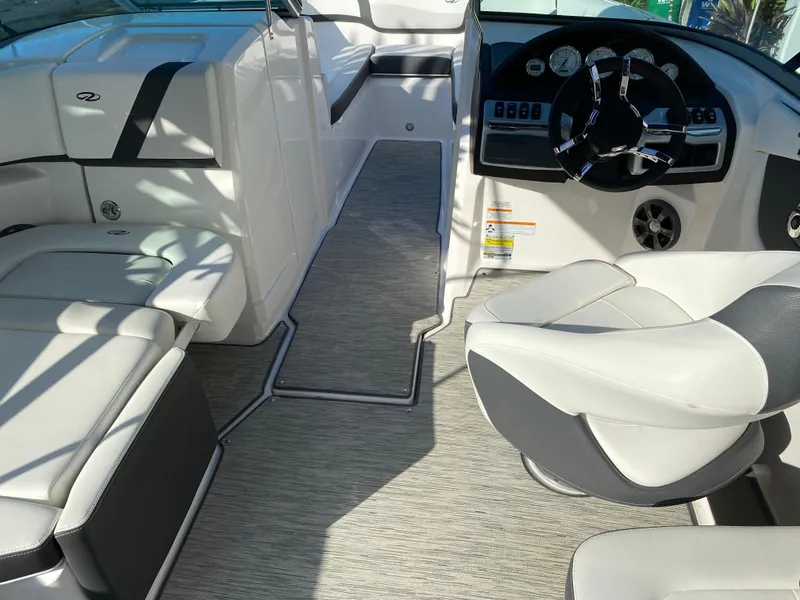 Slide: The Image of Regal 22 FasDeck 2017 - 54