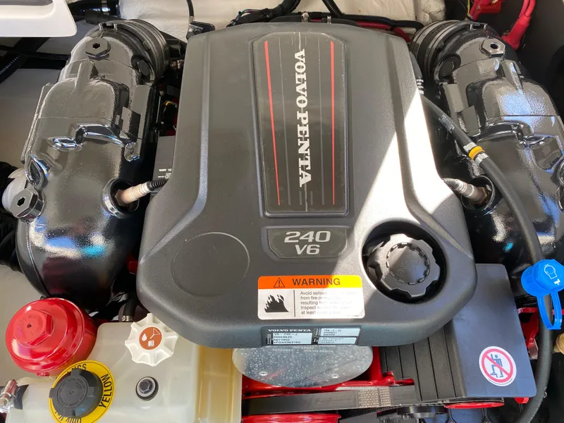 Slide: The Image of Regal 22 FasDeck 2017 - 65