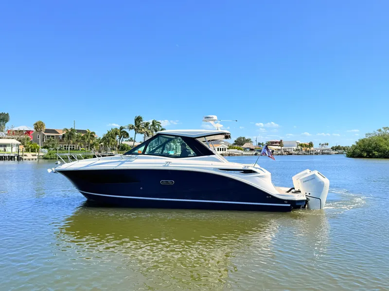 Slide: The Image of Sea Ray Sundancer 320 Outboard 2026 - 2
