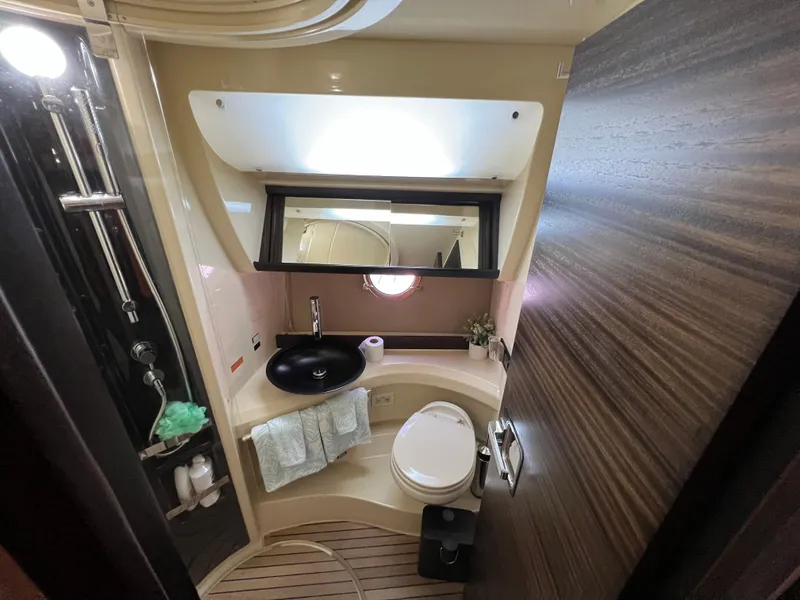 Slide: The Image of Azimut 40S 2013 - 15